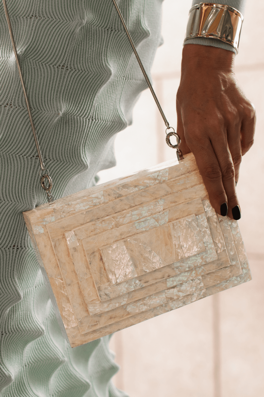 Bolsa clutch madrepérola alças madreclara