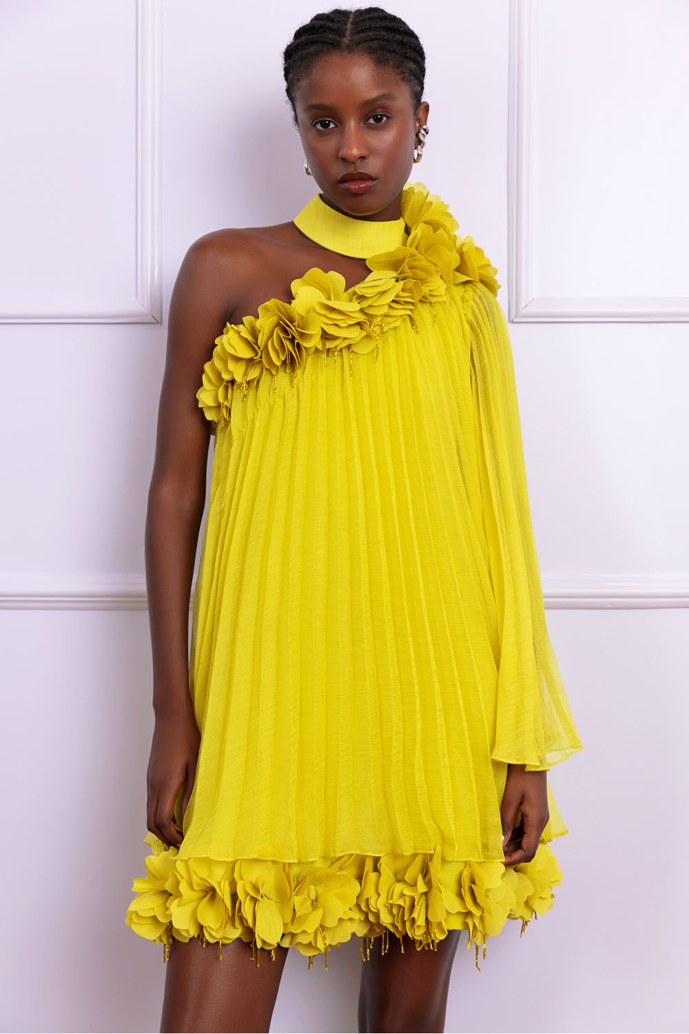 Vestido curto silky grace amarelo