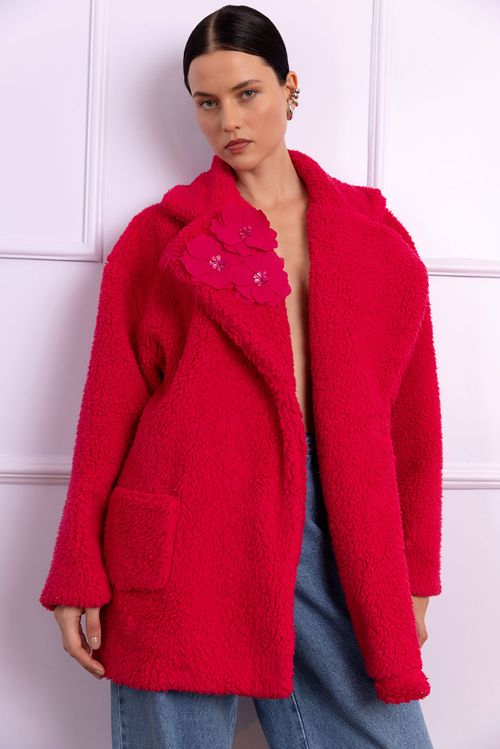 Casaco over colorful faux fur rosa