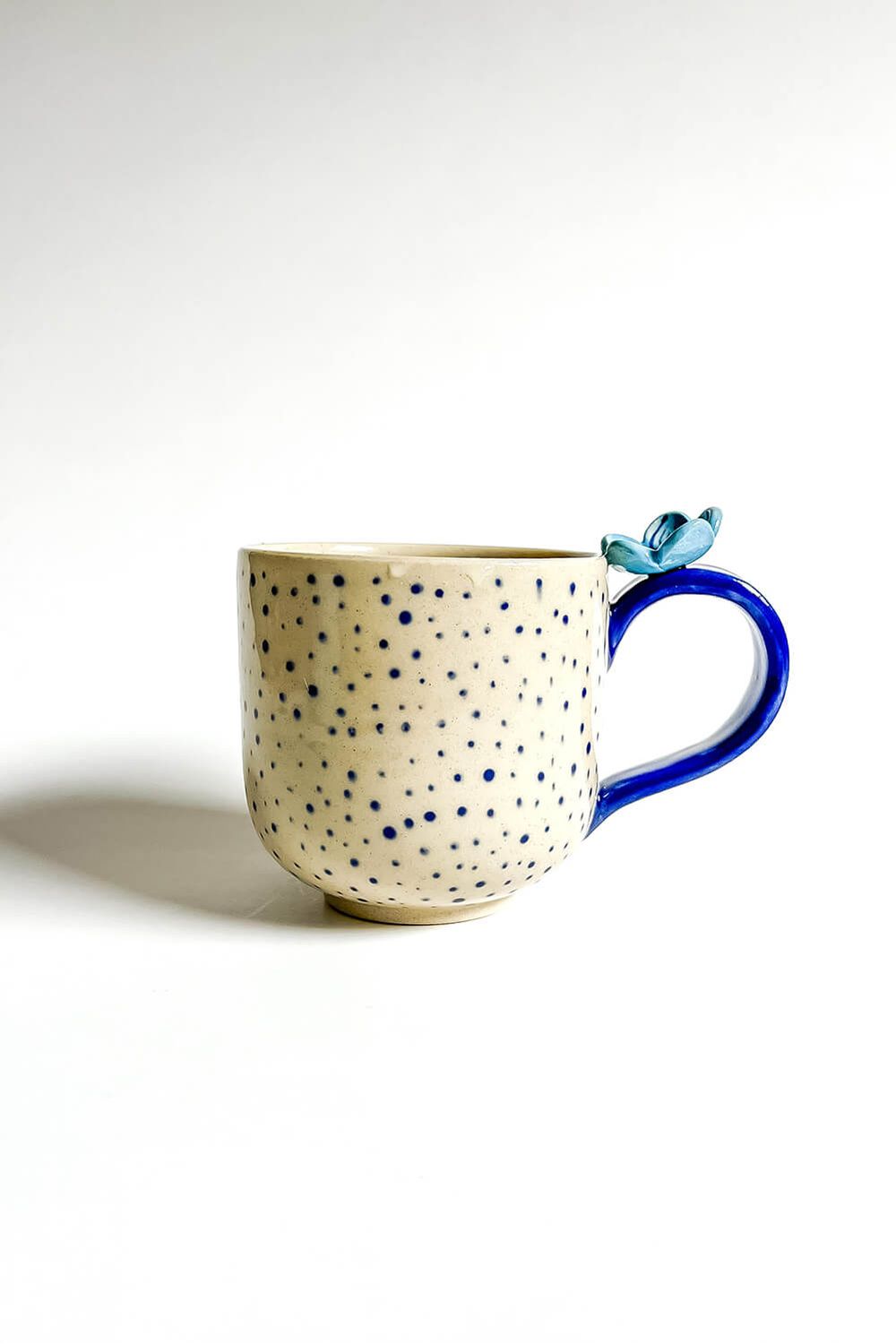 Caneca blue daisy nude